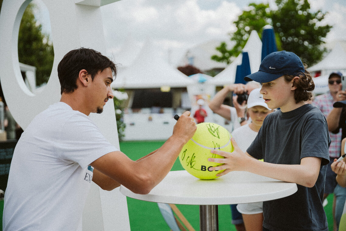 Lorenzo celebrating a win
